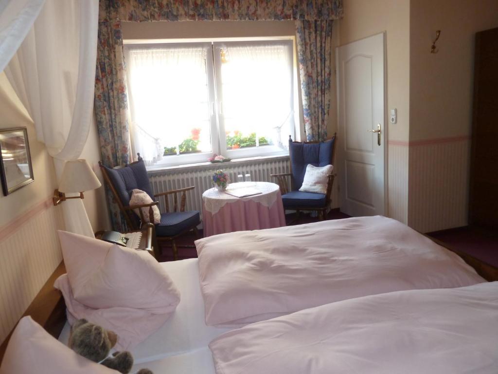 Bed and Breakfast Alte Weinstuben Steinfelder Hof Garni Ellenz-Poltersdorf Pokój zdjęcie