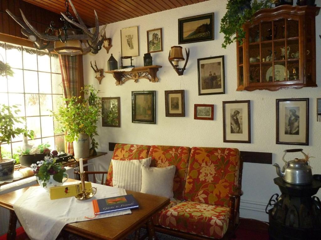 Bed and Breakfast Alte Weinstuben Steinfelder Hof Garni Ellenz-Poltersdorf Zewnętrze zdjęcie